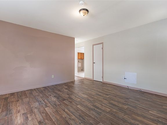 5th image of 1920 Rustic Rd