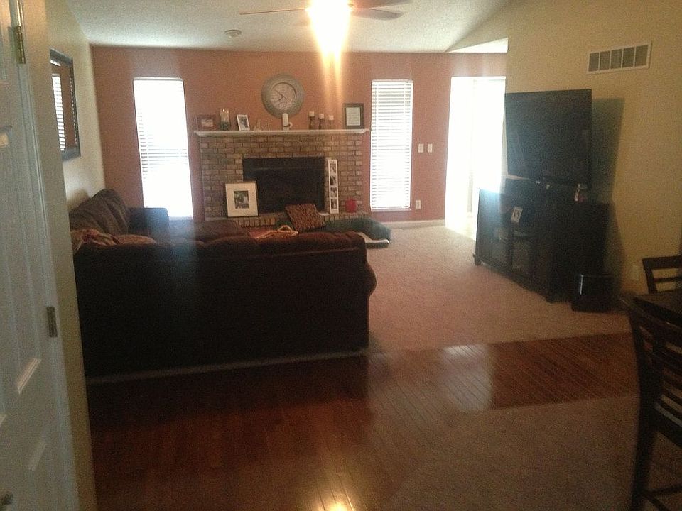 Entrance and family room