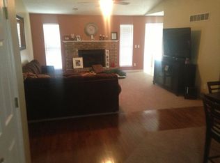 2304 Ellington Dr, Belleville, IL