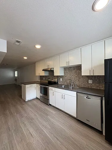 Floor plan 1220-22