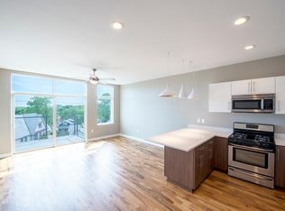 2534 S Kinnickinnic Ave #202, Milwaukee, WI 53207