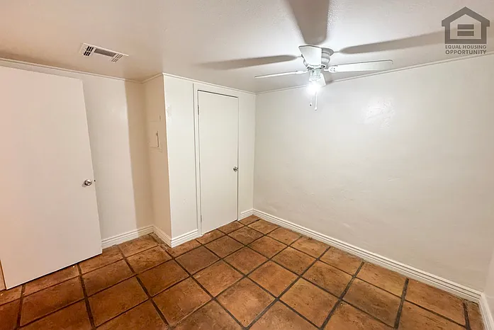 308 E Vogel Ave #2 — Photo 18