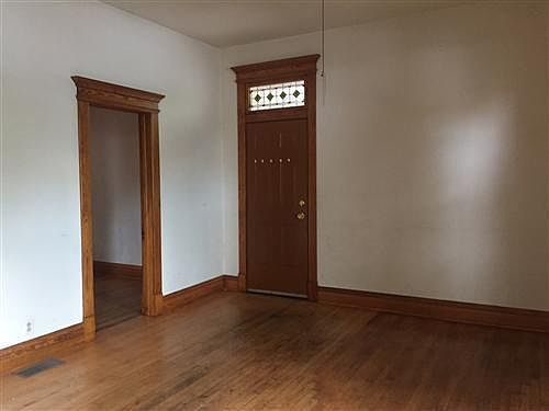 4th image of 4125 W Armitage Ave