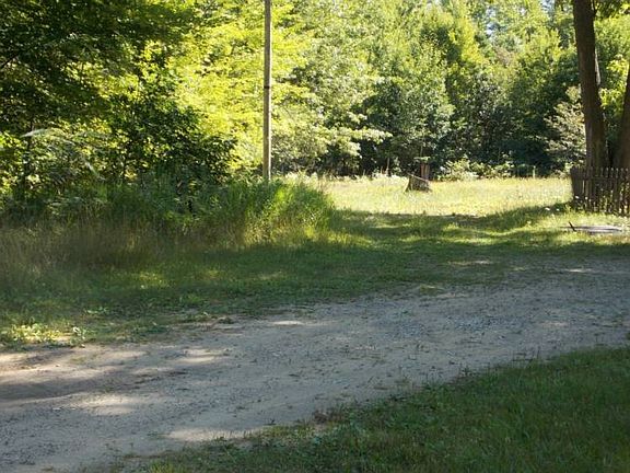 As you can see the drive ends at the property. It is a quiet area that is wooded, yet just minutes from US 10.