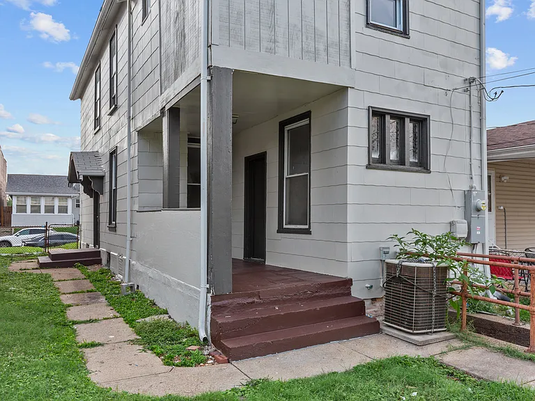 6204 Vermont Ave — Photo 16
