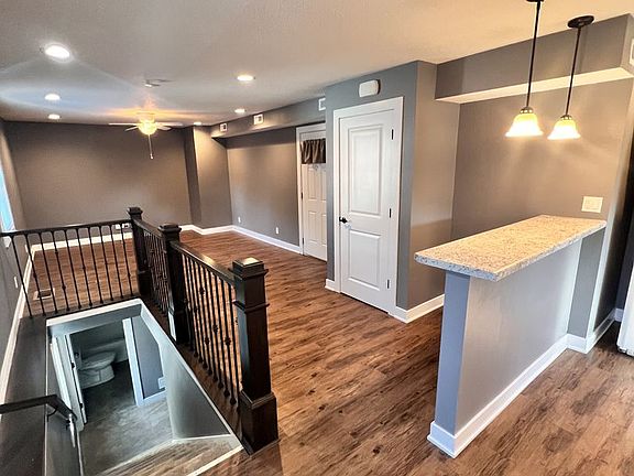 3rd image of 1125-1127 Kellogg Ave #29