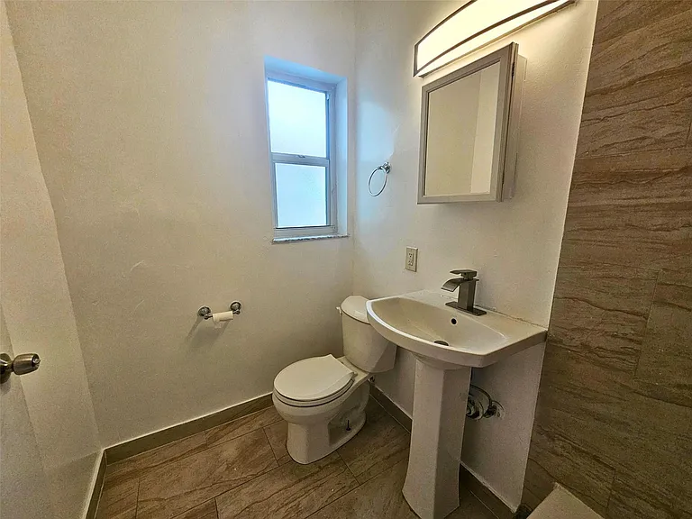 701 NE 16th Ave #26 — Photo 14