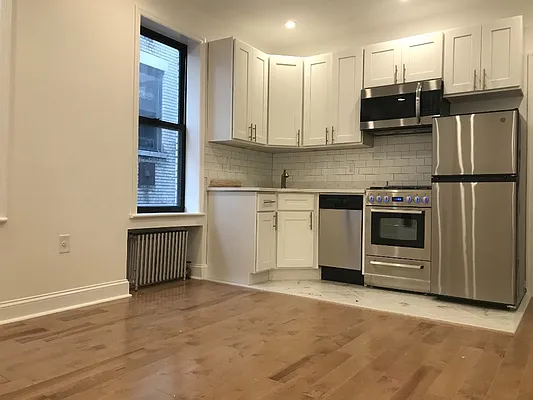 Rented by Christie Property Group | media 10