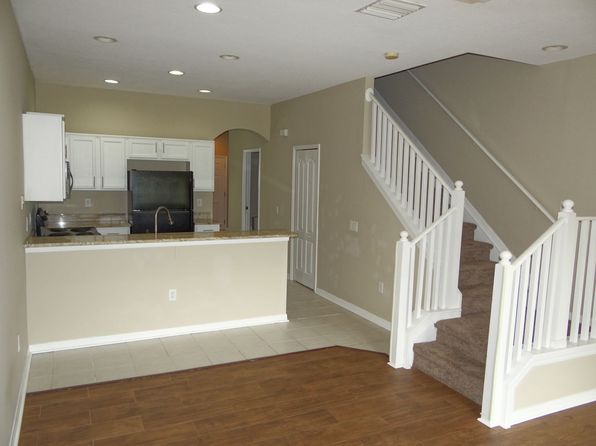 12909 Kings Crossing Dr