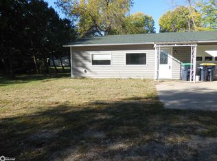 411 S Water St, Wapello, IA 52653