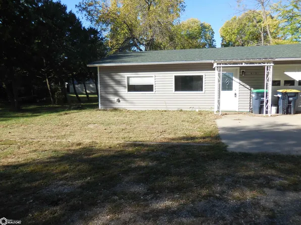 411 S Water St, Wapello, IA 52653