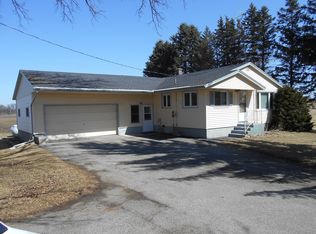 W6428 County Rd W, Juneau, WI 53039