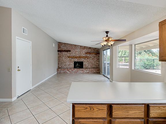 3rd image of 7050 E Colonial Club Dr
