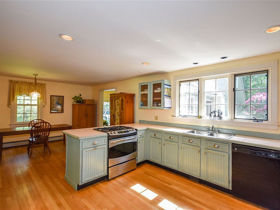 7 Surrey Lane, Durham, NH 03824 Zillow