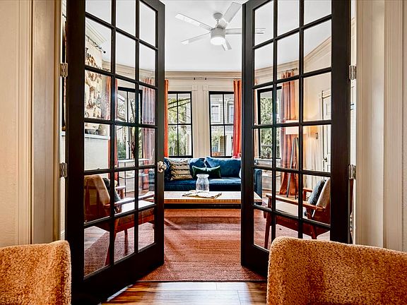 Doors between flexspace and living room