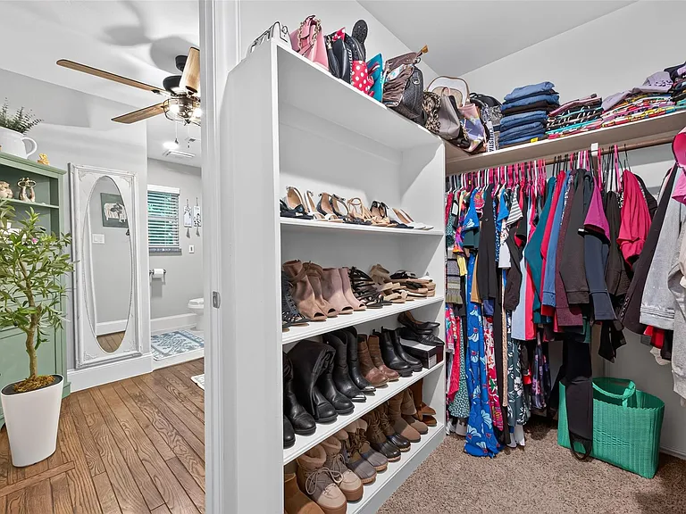 746 Stone Mountain Dr — Photo 42