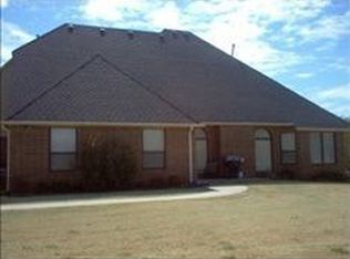 217 Alyssa Ln, Moore, OK 73160