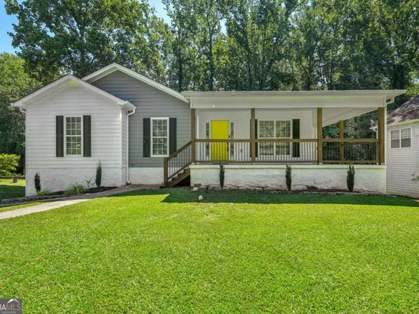 6111 Pine Cone Ln, Austell, GA 30168