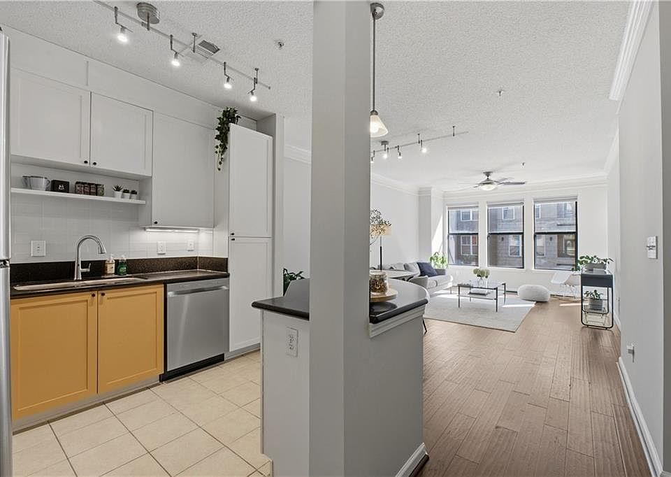 1st image of 400 17th St NW Unit 1207