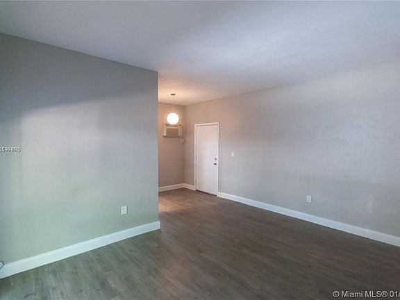 5th image of 710 Meridian Ave APT 1A