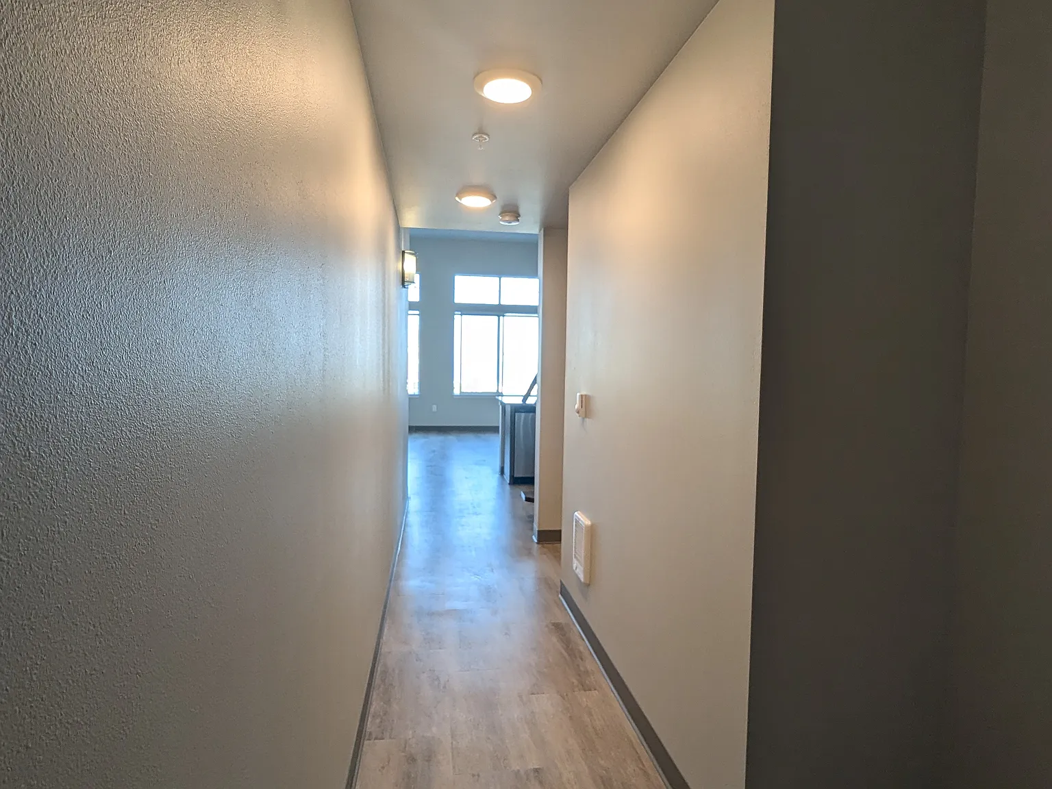 2 bed, 923 sqft, $2,950 — Photo 4