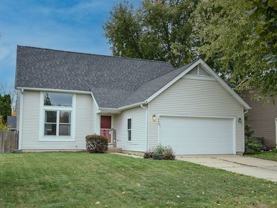 1000 Sandalwood Ln, Crystal Lake, IL, 60014