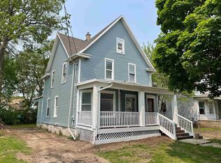 946 Park Ave, Beloit, WI 53511