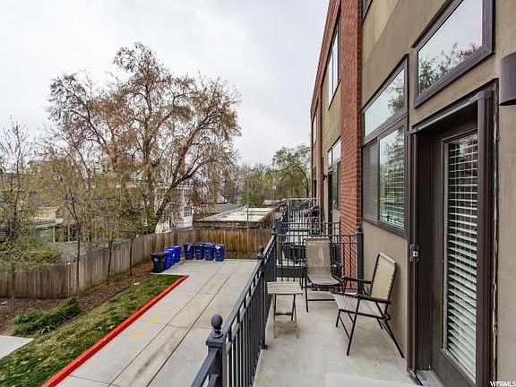 2nd image of 676 E Markea Ave Unit 11