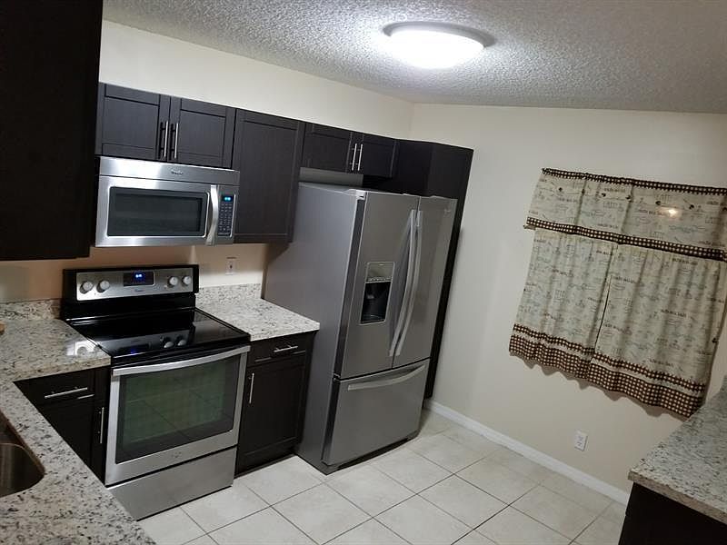2nd image of 11749 SW 17th Ct
