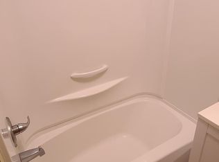 202 Hogan Blvd APT 7, Mill Hall, PA 17751