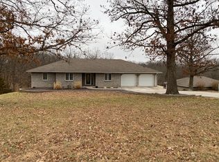 733 Brentwood Ln, Holts Summit, MO 65043