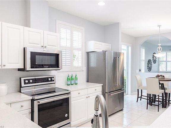 5th image of 9460 Village View Blvd