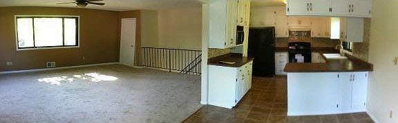 4th image of 2104 Burr Street