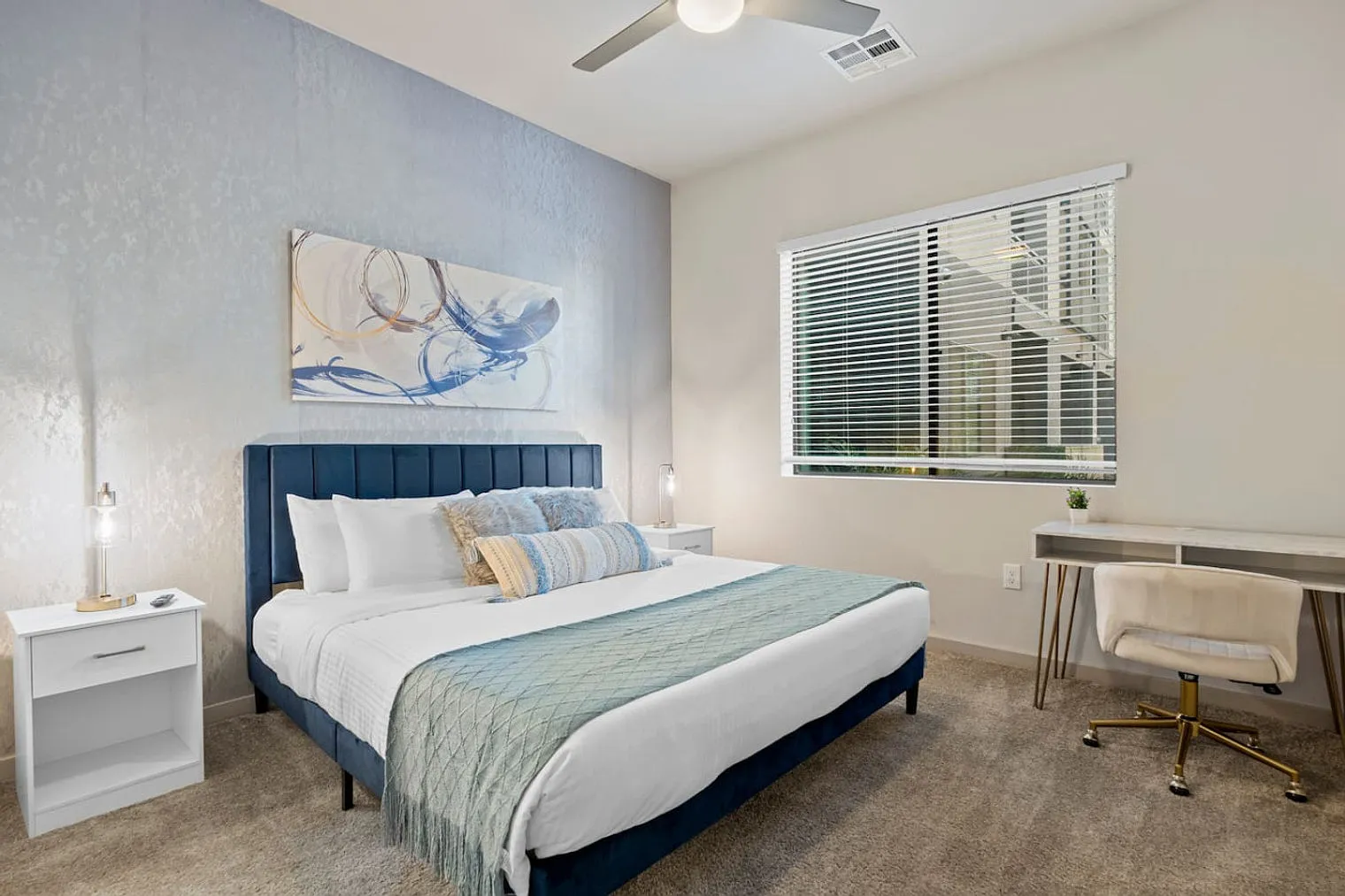 2 bed, 2.0 bath, $4,005 — Photo 3