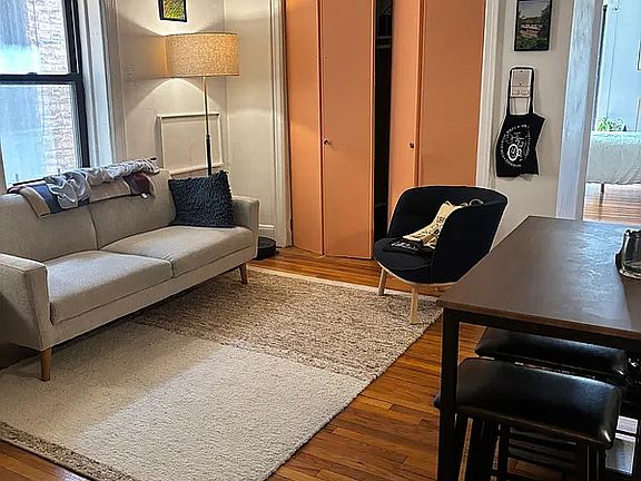 4th image of 352 Lafayette Ave APT 3B