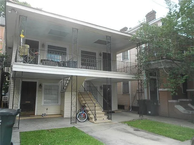 1315 Constantinople St #UPPER