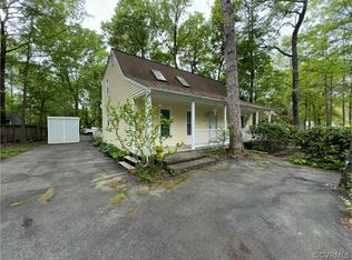 11613 Leiden Ln, Midlothian, VA 23112