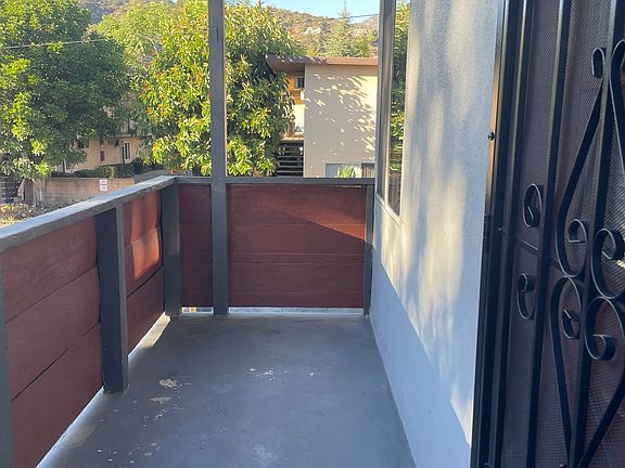 5th image of 727 W Foothill Blvd #D