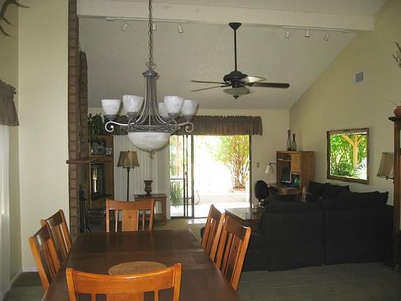 4th image of 1639 Quiet Hills Dr