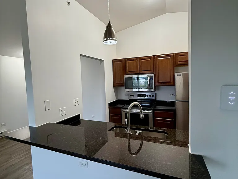 1363 Cunat Ct #3B — Photo 4