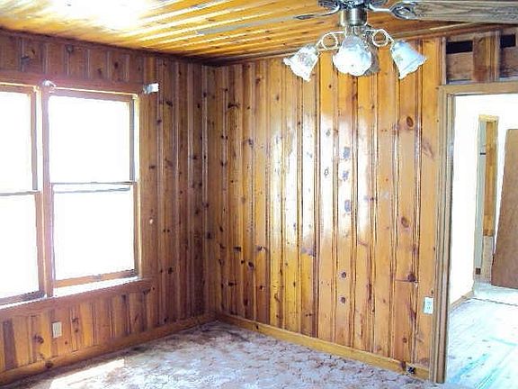 3rd image of 128 Odessa Dr