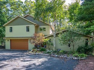 W5594 Briarwood ROAD, Elkhorn, WI 53121