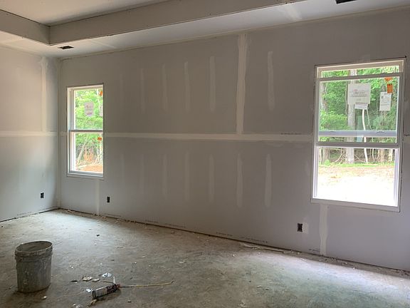 5th image of 166 Chalet Hls Lot 166