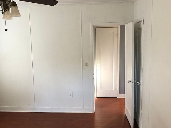 5th image of 553 NE 75th St