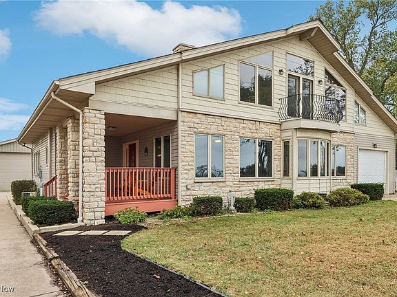 2nd image of 337 Cedar Point Rd