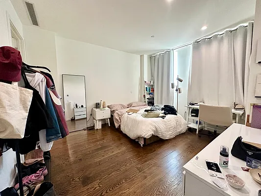 Rented by TorsX Inc | media 12