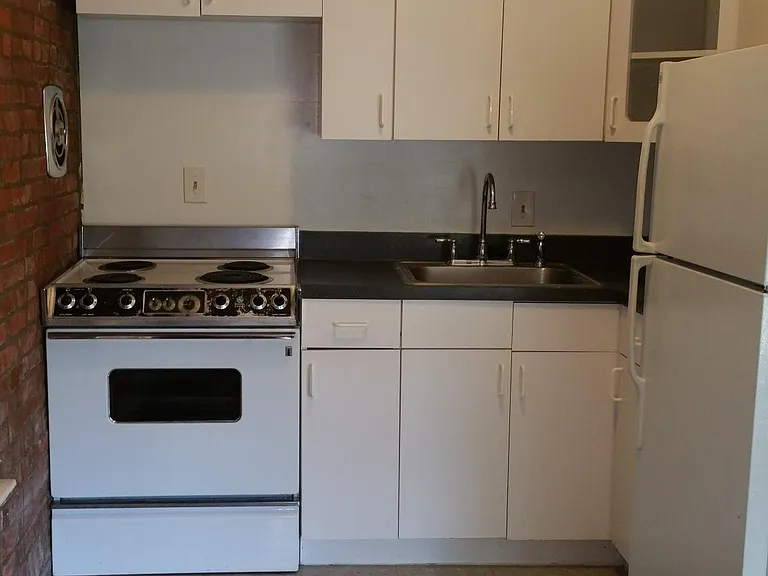 4611 McPherson Ave #2S — Photo 9