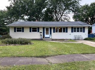 451 Rebecca Rd, Belvidere, IL 61008