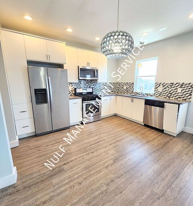 1st image of 4552 Penn Ave #2
