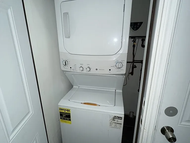 2258 W 21st St #3F — Photo 9